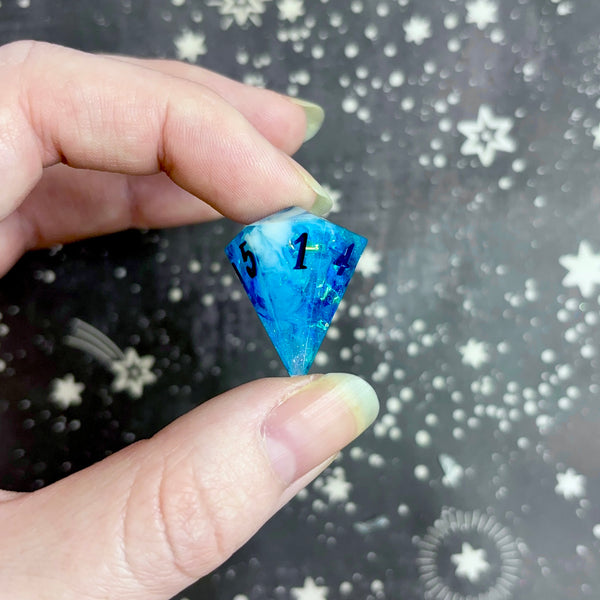 "Frostbitten Aurora" - Show Off Gem d6