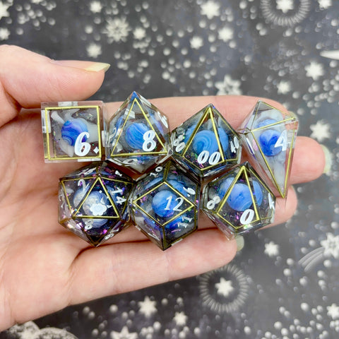 "Peaceful Planets" - 7 Piece Show Off Set - Logo d20