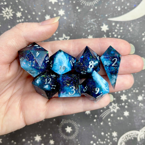 "Above and Beyond" - 7 Piece Show Off Set - Logo d20