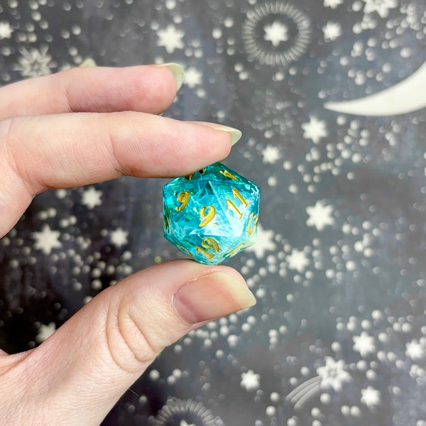 "Waves Break" - Standard Numeric d20