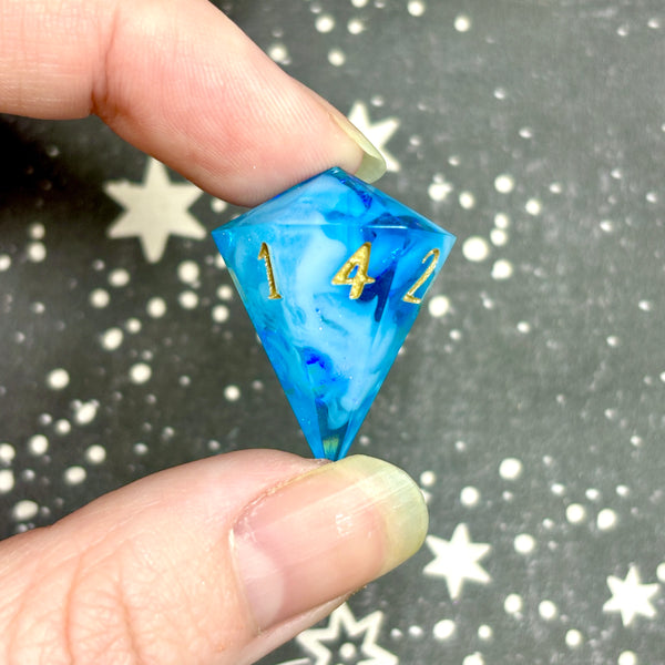 "Onset Lightning" - Show Off Gem d6