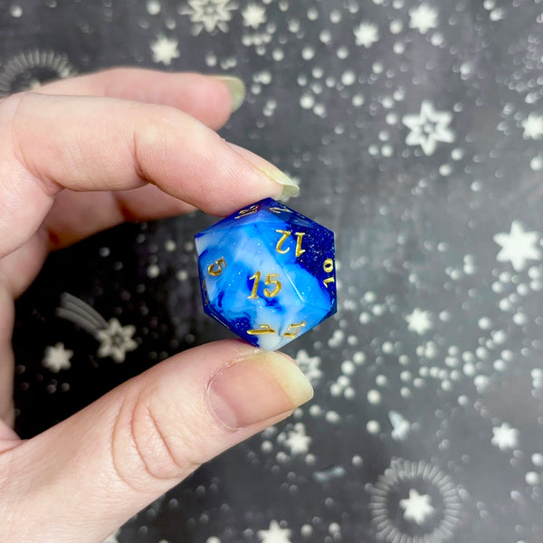 "Arctic Sky" gold - Show Off Numeric d20