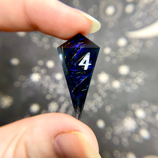 "Light in the Nothingness" - 7 Piece Show Off Set - Logo d20