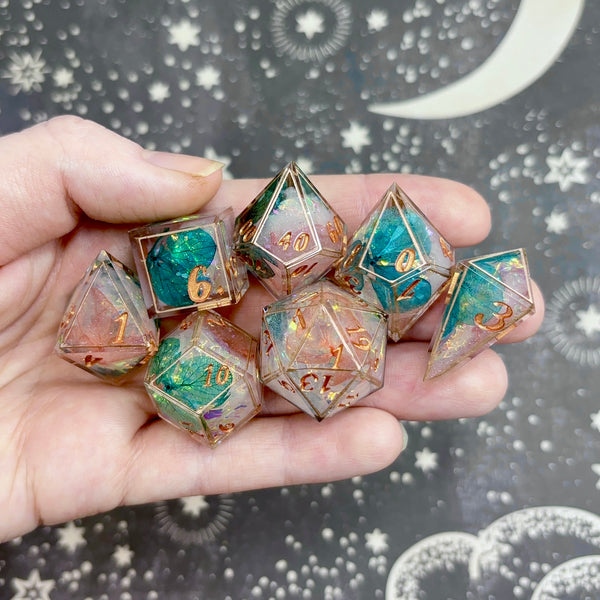 "Fey Bloom" - 7 Piece Show Off Set - Logo d20