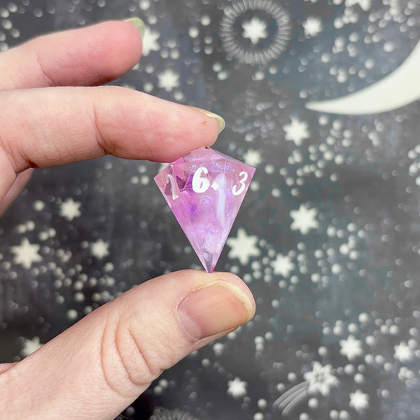 "Gentle Heart" - Show Off Gem d6