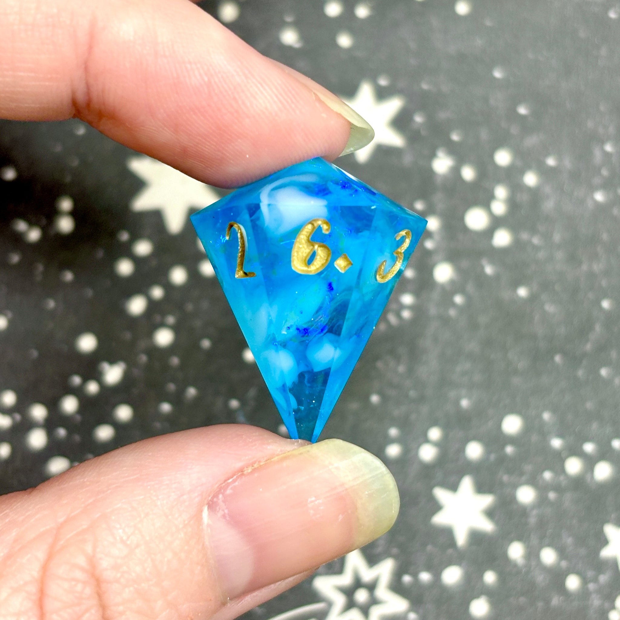 "Onset Lightning" - Show Off Gem d6