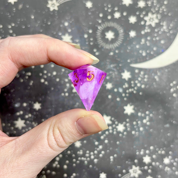 "Wisteria Wonderland" - Show Off Gem d6