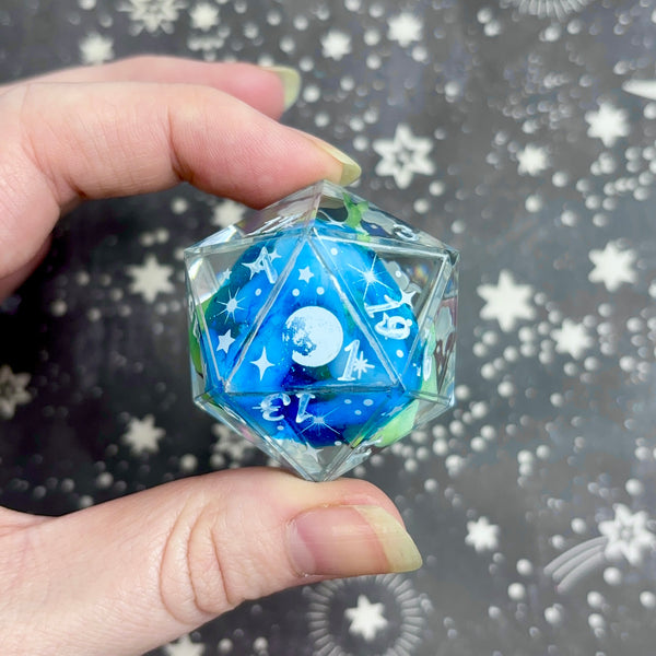 "Moonbringer" - 35mm Show-Off Logo d20