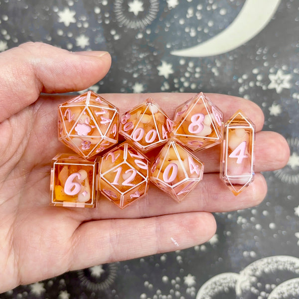 "Peachy Keen" - 7 Piece Set - Logo d20