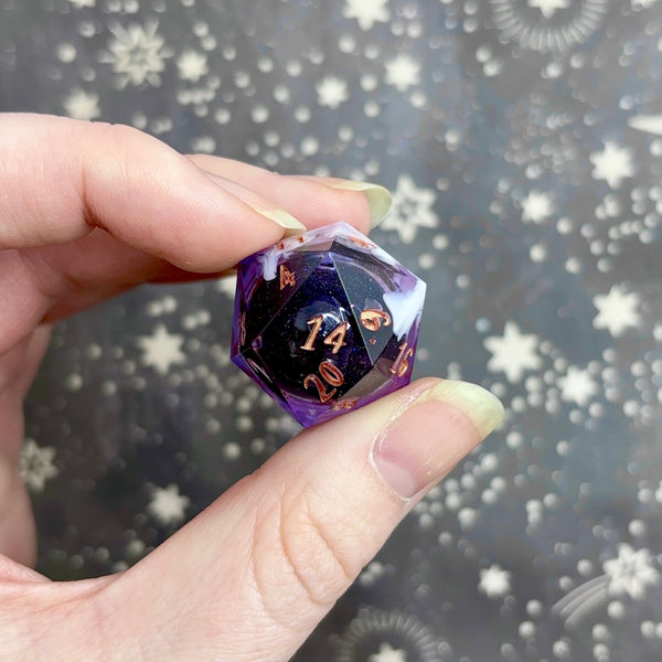 "Dark Core" - Show-Off Numeric d20