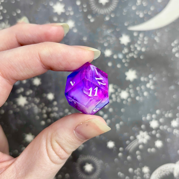 "Into the Iris" - 7 Piece Show Off Set - Logo d20