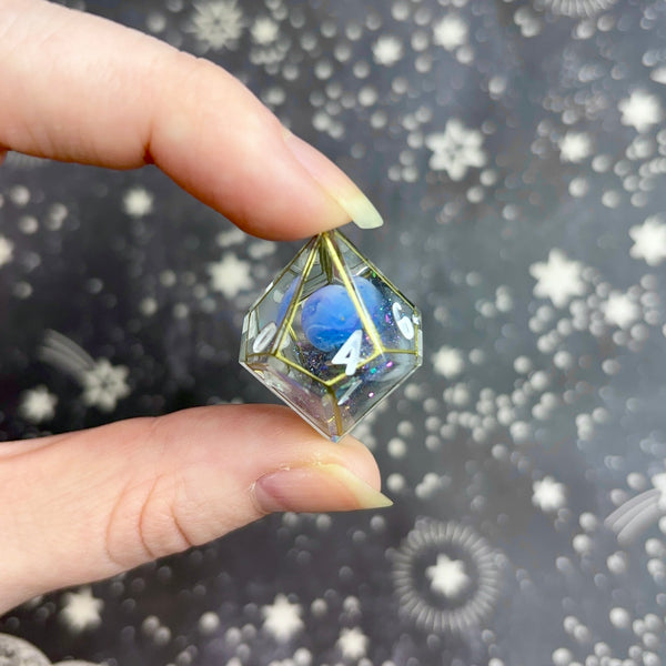 "Peaceful Planets" - 7 Piece Show Off Set - Logo d20