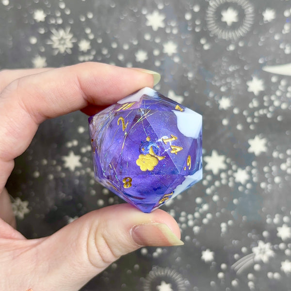 "Divine Threads" - 35mm Show-Off Logo d20
