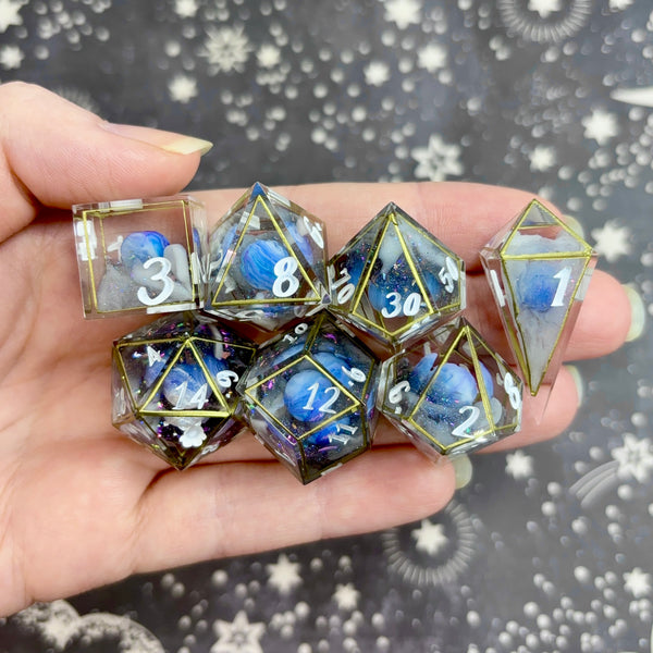 "Peaceful Planets" - 7 Piece Show Off Set - Logo d20
