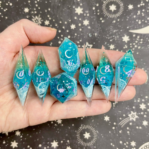 "Calming Waves" - Elongated 7 Piece Show Off Set - Logo d20