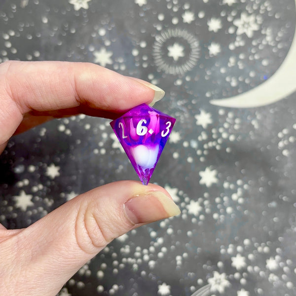"Into the Iris" - Show Off Gem d6