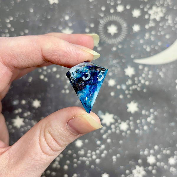 "Above and Beyond" - Show Off Gem d6