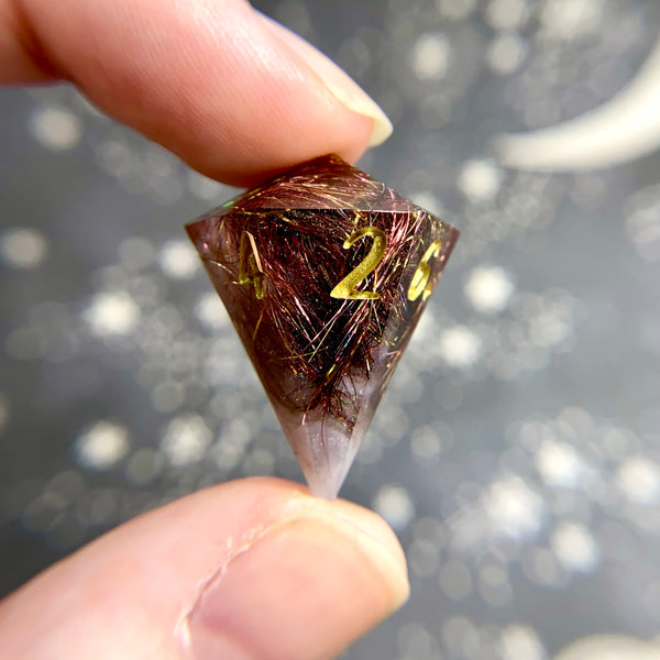 "Crossed Wires" - Show Off Gem d6