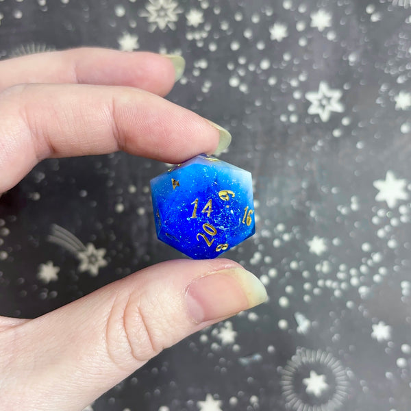 "Arctic Sky" gold - Show Off Numeric d20