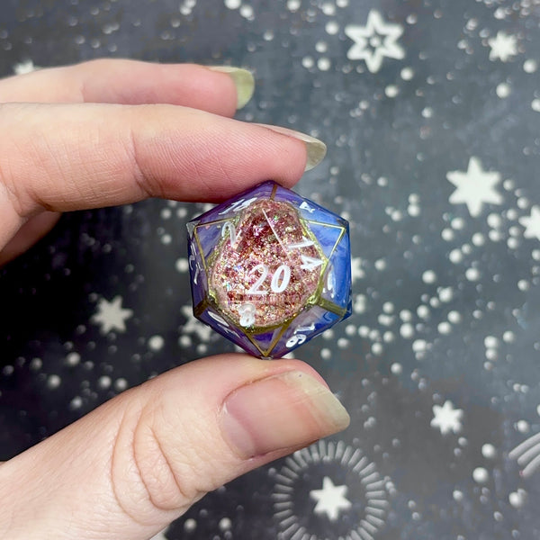 "The Rose Queen" - Show Off Numeric d20