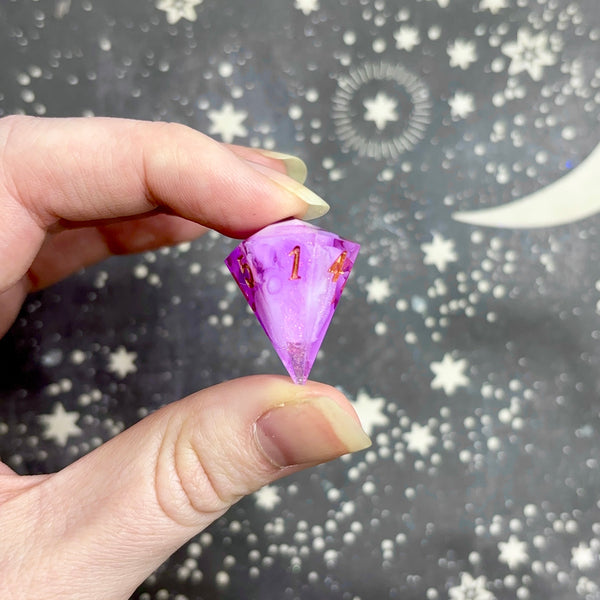 "Wisteria Wonderland" - Show Off Gem d6
