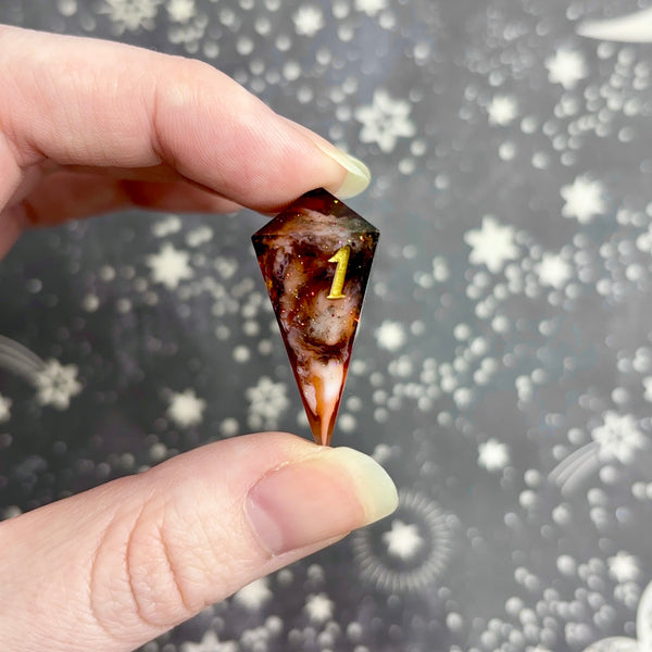 "Ash and Cinders" - 7 Piece Show Off Set - Logo d20