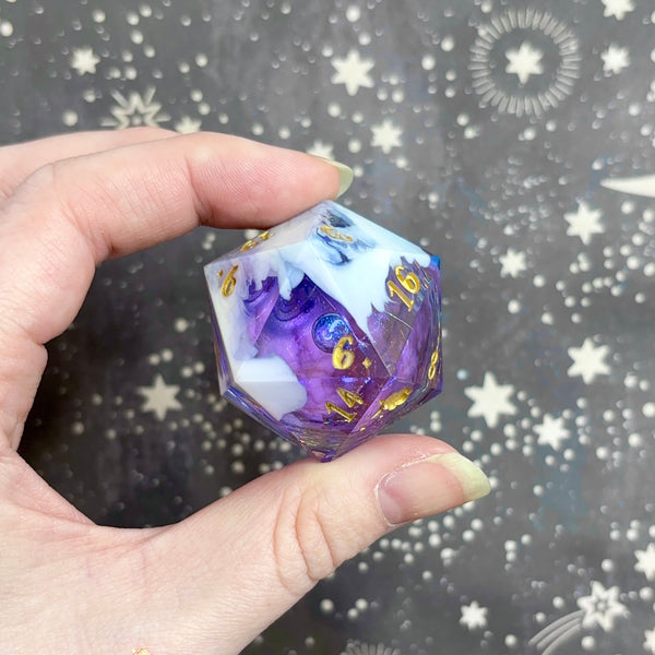 "Divine Threads" - 35mm Show-Off Logo d20