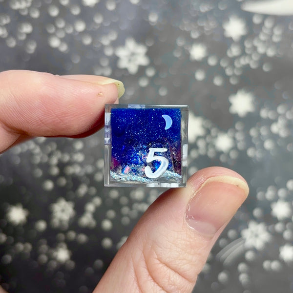 "Moonbow" - 7 Piece Show Off Set - Logo d20