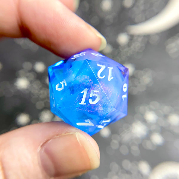 "Glinting Clouds" - Show Off Numeric d20